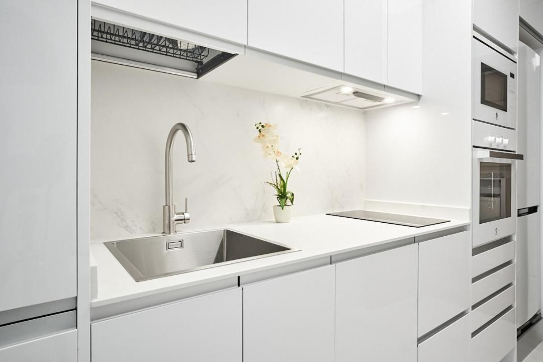 Zorrilla - By Wehomes Apartment